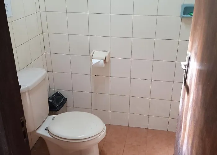 Séjour chez l'habitant Guru Ratna *