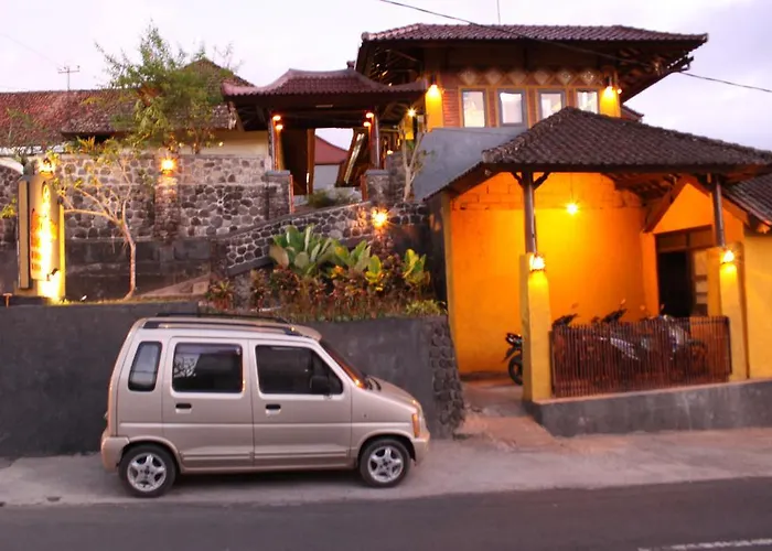 Séjour chez l'habitant Guru Ratna *